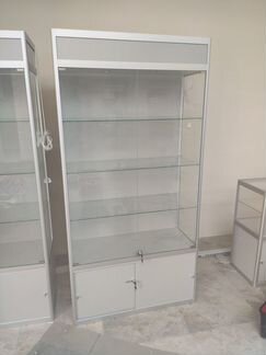 Витрины стеклянные из алюминиевого профиля