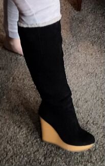 Красивые сапоги натур замша новые