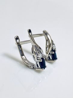 Серьги из белого золота с бриллиантами и сапфирами