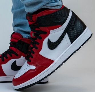 Jordan 1 Retro High Satin Snake Chicago (W),11 US