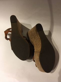 Босоножки на платформе Kurt Geiger