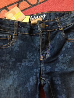 Джинсы