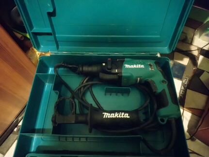 Продаю перфоратор «Makita» HR1830