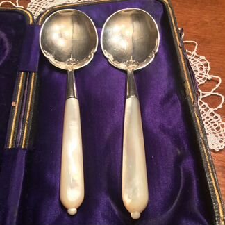 Десертные ложки антиквариат в боксе
