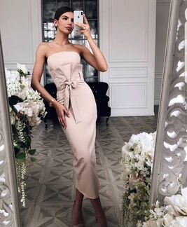 Бежевый костюм топ+юбка