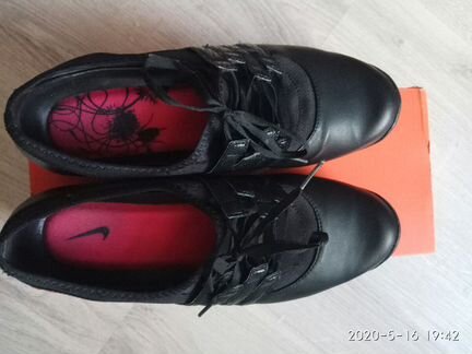 Кроссовки nike