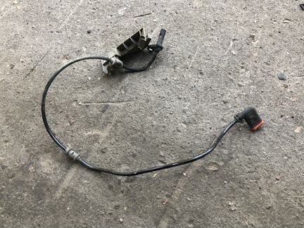 Датчик абс мерседес W212 E212 CLS218 A2125402117