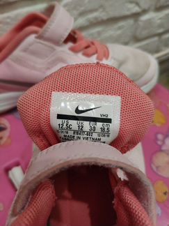 Кроссовки Nike