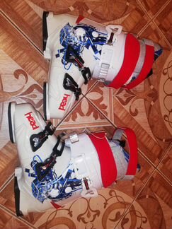 Ботинки горнолыжные