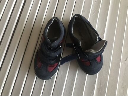 Ботинки детские 24 размер