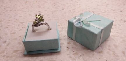 Кольцо серебро 925* вставка перидот (5,63г)