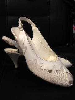 Босоножки (новые)