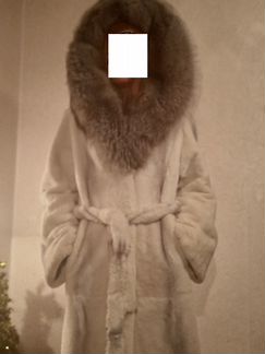 Шуба мутон с чернобуркой