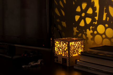 Светильник Ночник из дерева с проекцией