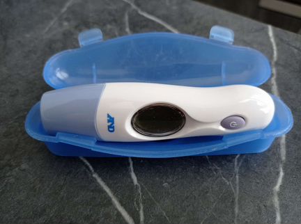 Термометр электронный инфракрасный AND