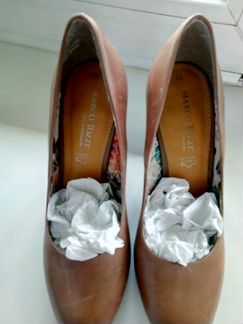 Кожаные туфли одеты раз