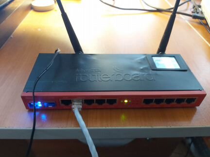 Mikrotik routerboard 2011UiAS-2HnD-IN