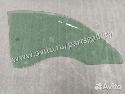 Стекло двери правое переднее Mercedes-Benz AMG GT