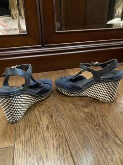 Босоножки на танкетке Tommy Hilfiger