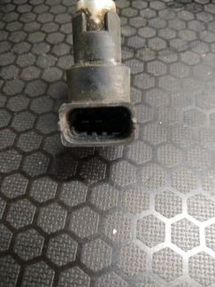 Датчик положения распредвала Mercedes-Benz E-Class