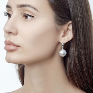 Серебряные серьги с матированными подвесками 