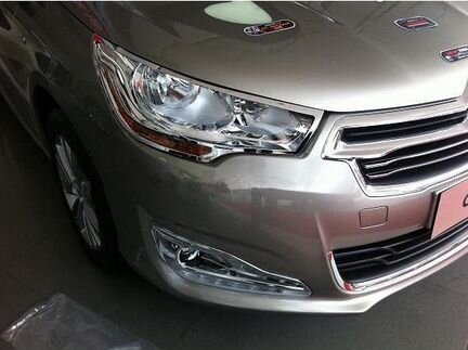 Хромированные накладки на фары Citroen C4