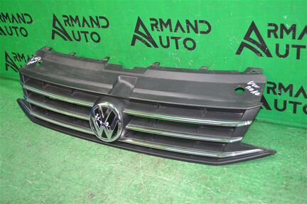Решетка радиатора Volkswagen Polo 5 sedan 2015