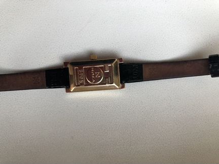 Золотые часы ника