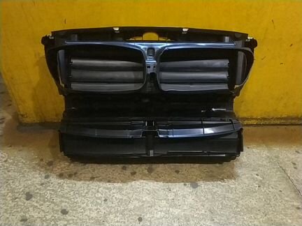 Передняя панель воздуховод BMW F10 бмв 5