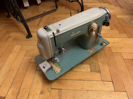 Швейная машина LADA 236 (Чехословакия), электропри