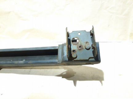 Усилитель бампера передний Ford Escape 2 2008