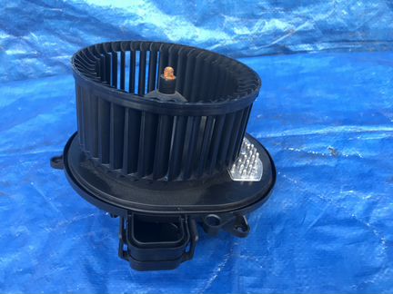 Моторчик печки для бмв 340 iX GT 16-18