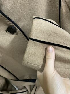 Пальто бежевое шерстяное