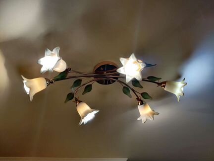 Люстра 6 патронов