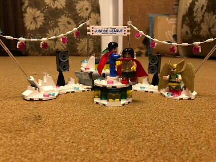 Lego конструктор Вечеринка Лиги справедливости