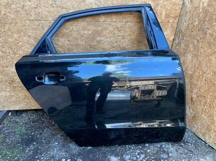 Дверь Audi A8 D4/4H 2011г
