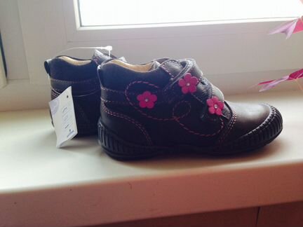 Новые ботинки petit shoes (Испания), 22