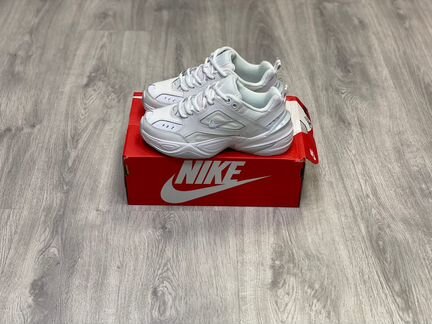 Кроссовки Nike
