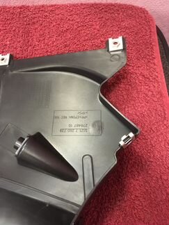 Левый нижний щиток бмв Ф30 бмв 3