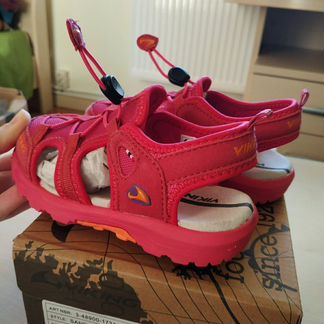 Viking сандали для девочки 27р. новые босоножки