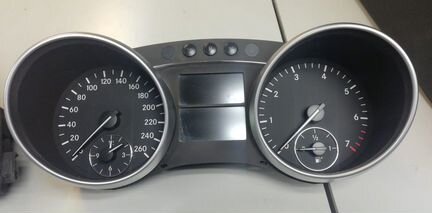 Мерседес Бенц мл164 Приборная панель Mercedes