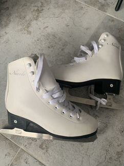 Коньки женские