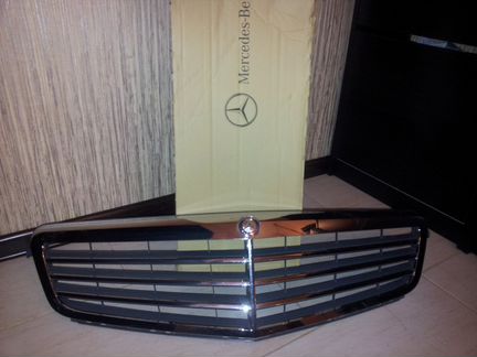 Решетка радиатора на мерседес - C класса