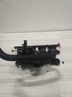 Впускной коллектор на Peugeot 308 T7 2007г