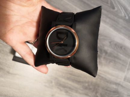 Новые часы dkny