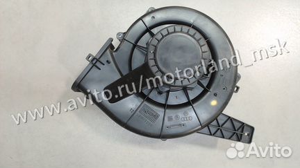 Двигатель отопителя (моторчик печки) Skoda Fabia