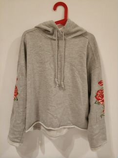 Толстовка H&M с вышивкой