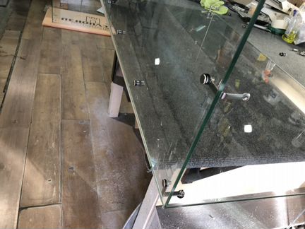 Стеклянные витрины