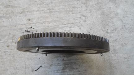 Маховик 1,6 Ниссан Тиида С11 Nissan Tiida C11 HR16