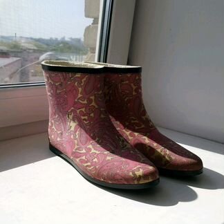 Резиновые полусапоги